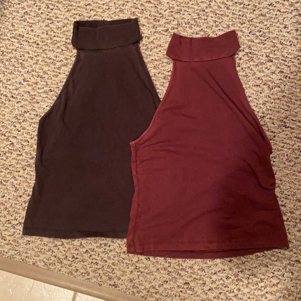 Set of 2 tank tops